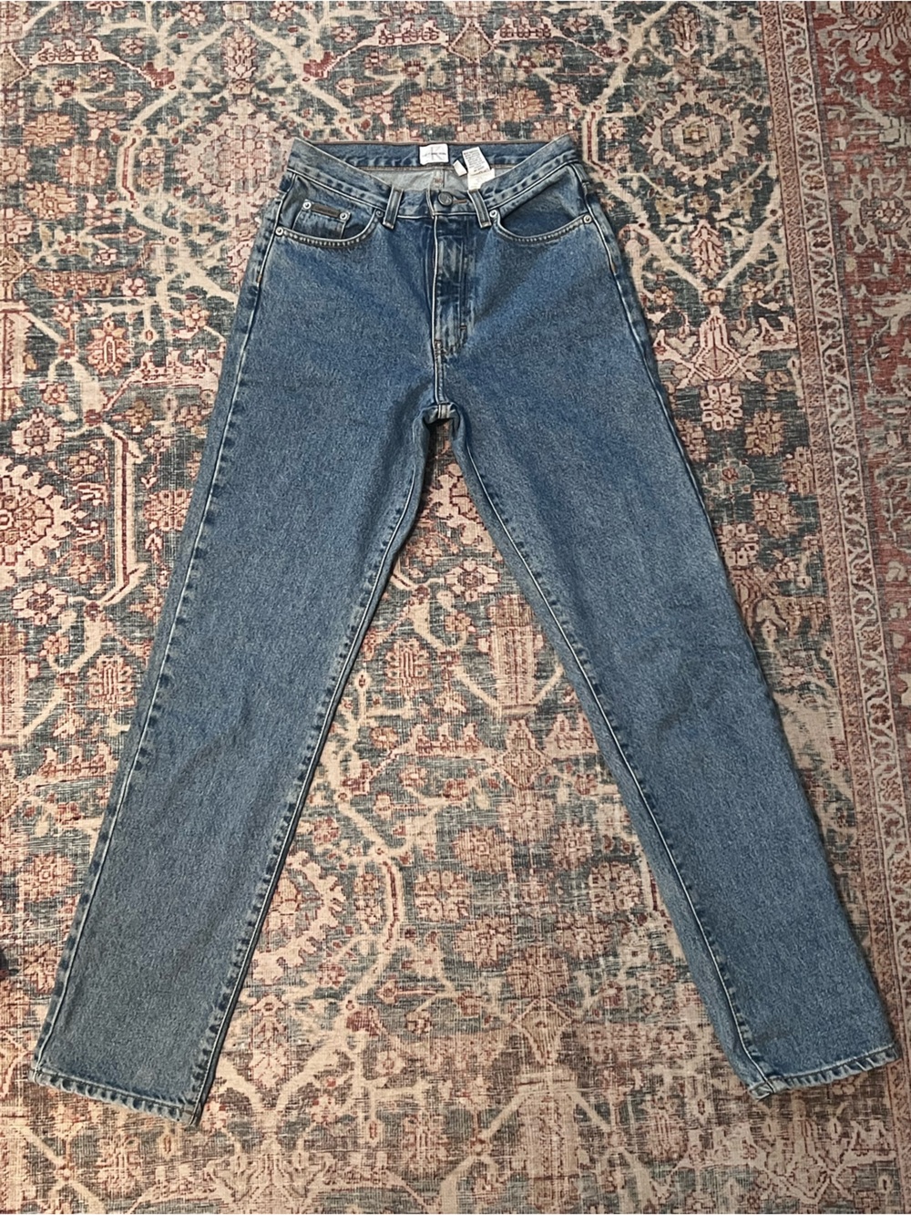 Calvin Klein Easy Fit Jean Women's Straight-Leg Mid-Blue Denim